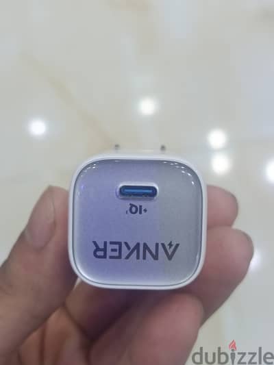 شاحن حائط انكر