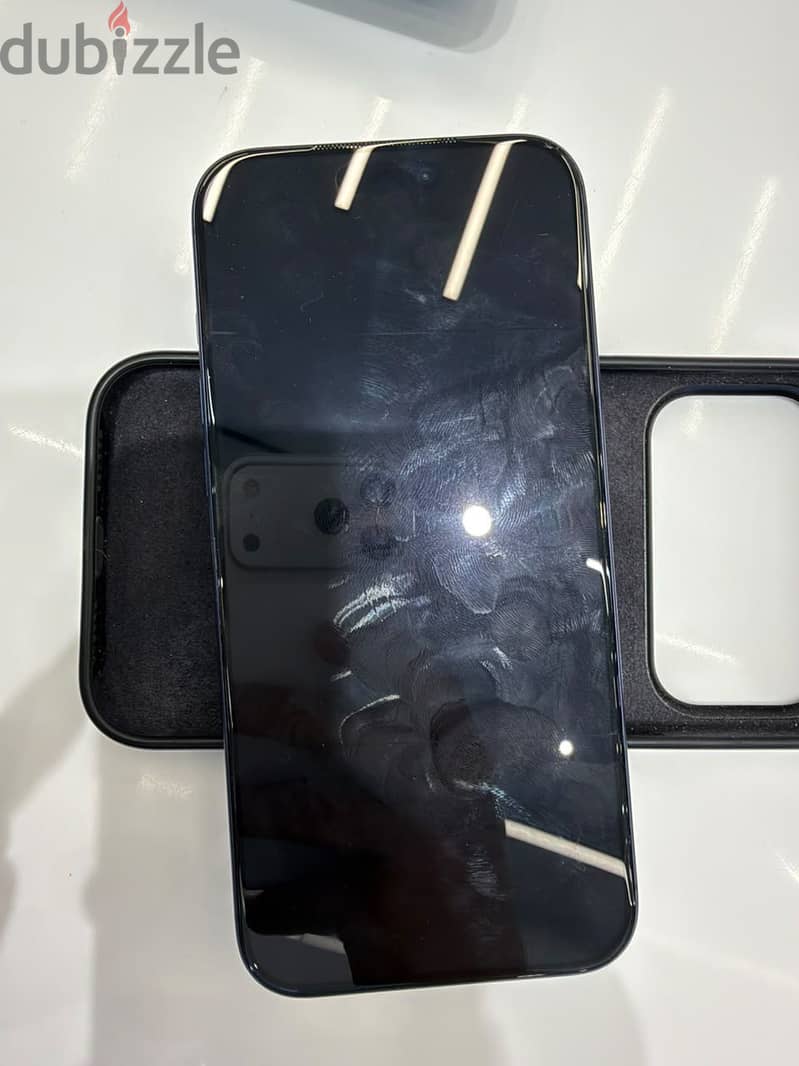 Apple - iPhone 17 Pro Max 3