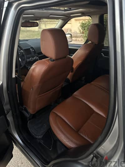 Land Rover LR2 2013