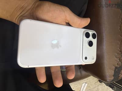 آبل - آيفون 17 برو ماكس