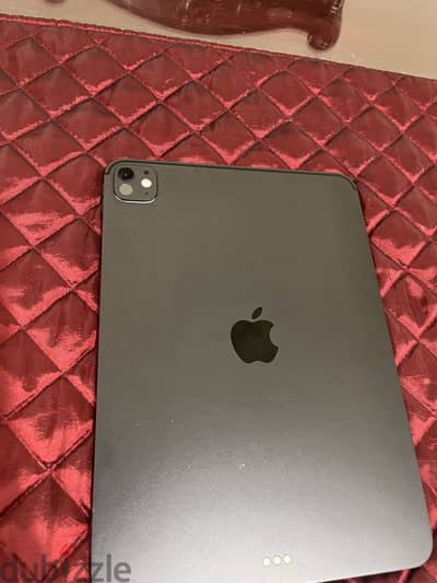 ايباد برو m5