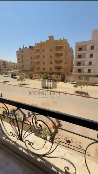 شقة لقطة بسعر مغري و تفاوض عند الجدية اللوتس الشمالية  دور اول واجهة  ١٨٥متر  تشطيب مودرن الترا سوبر لوكس