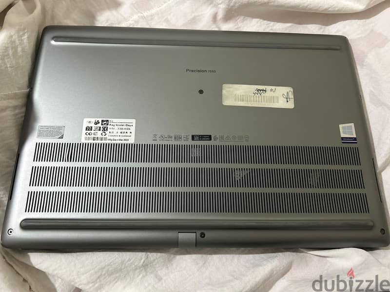 Dell7550 1