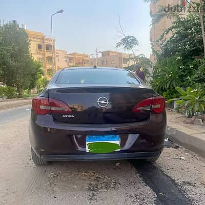 اوبل استرا ٢٠١٧