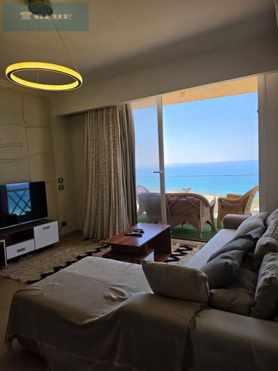 Enjoy a unique stay in Ain Sokhna with a direct sea view!