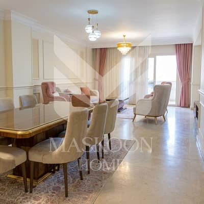 شقة سكنية للإيجار | 200م | سموحة (متفرع من مصطفى كامل - مكيف بالكامل وأجهزة أول استخدام)