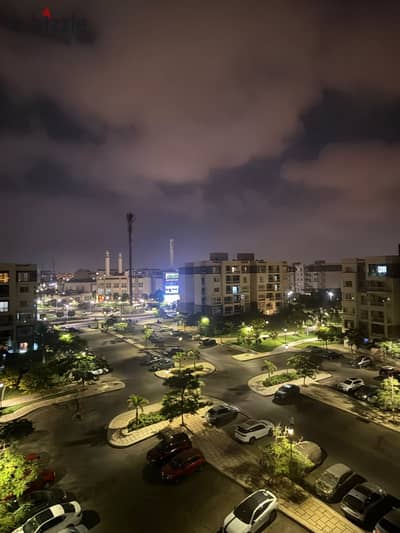 For rent 116 meters semi-furnished facing services complete kitchen and air conditioners B10