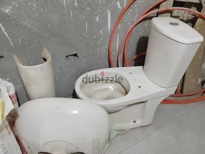 حمام كامل حوض وقاعدة دورافيت بحالة ممتازة لا يوجد اى شرخ او كسر