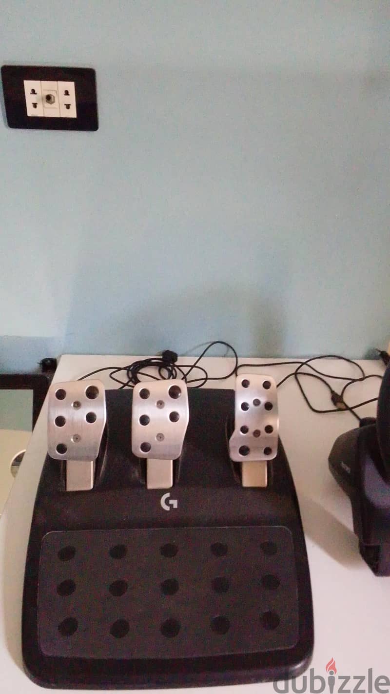 Logitech g923 1