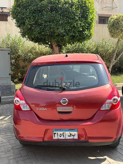 Nissan Tiida 2010