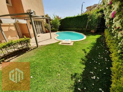 شقة للإيجار نص مفروشة في قطامية هايتس Katameya Heights القاهرة الجديدة دور أرضي مساحة 250 متر حمام سباحة خاص 3 غرف ماستر ومطبخ وتكييفات