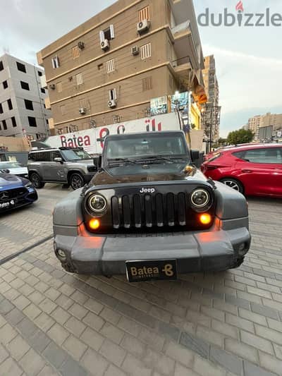 جيب رانجلر2012مش محتاجه مصاريف عامله كل الصيانات فل فابريكا كبوت ورنيش