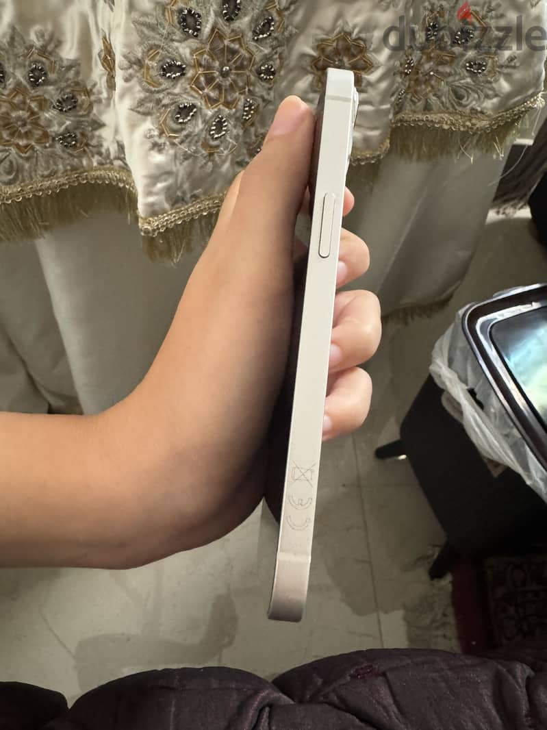 Apple - iPhone 13 1