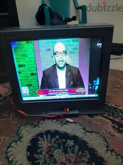 تلفزيون باناسونيك ٢١ بوصه بحاله جيده ألوانه مش مظبوطة