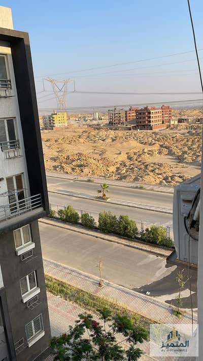 فرص====ة عقارية مميزة. . شقة سكن مصر 3 غرف (ألترا سوبر لوكس) بالمطبخ و لو بتدور على شقة جاهزة على السكن الفوري بأعلى خامات التشطيب وفي موقع حيوي ومكتمل