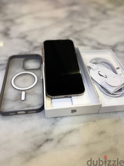 i phone 16 pro max غير مدفوع الضريبه