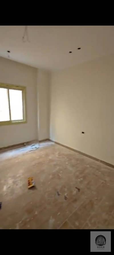 levated ground-floor apartment, 200m