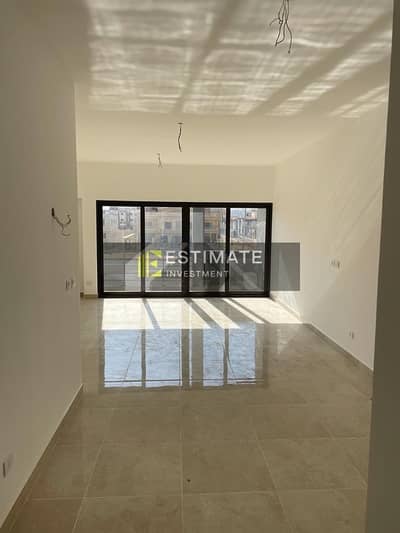 143-square-meter apartment in Al Marasem Open view Furnished with a kitchen and air conditioning units; available for rent