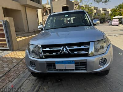 ميتسوبيشي باجيرو 2013 GLS