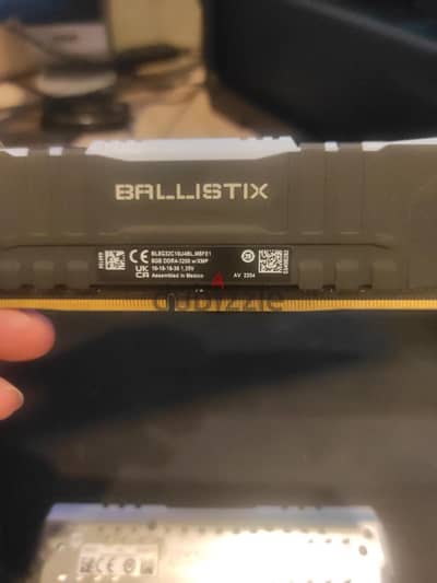 مطلوب رام أو باندل Ballistix 3200 cl16