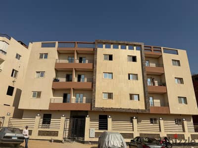 شقة للبيع بالحي التاسع شارع الثقافة بمساحة 140 م نصف تشطيب