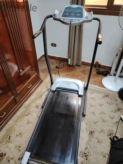 مشاية كهربائيه Treadmill