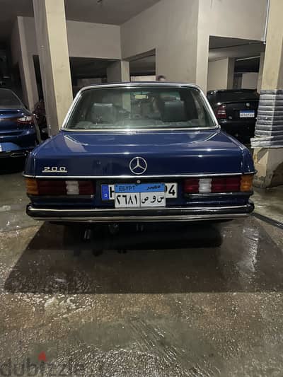 Mercedes-Benz 200 1985
