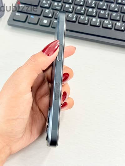 آبل - آيفون 16