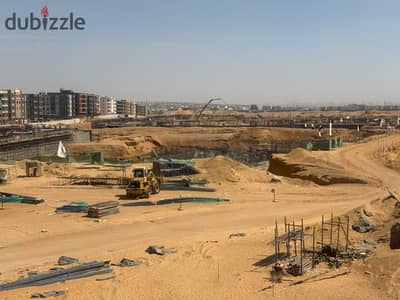على طريق السويس مباشرة – شقة فندقية غرفة نوم واحدة في نيو كايرو NewKairo من G Developments كاملة التشطيب بالتكييفات أمام مدينتي Madinaty