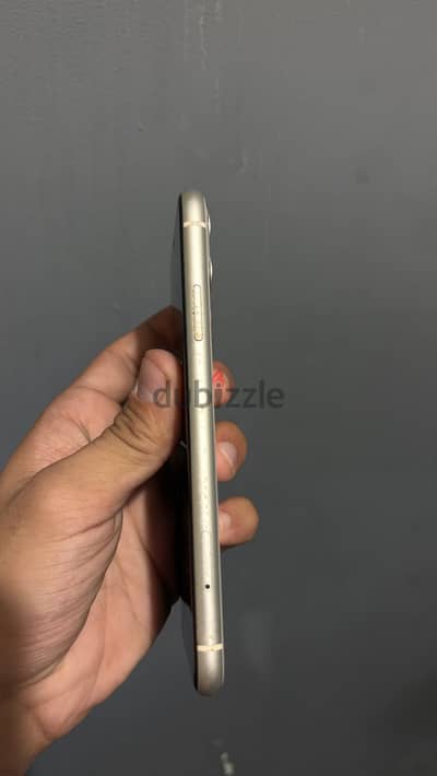 Apple - iPhone 11