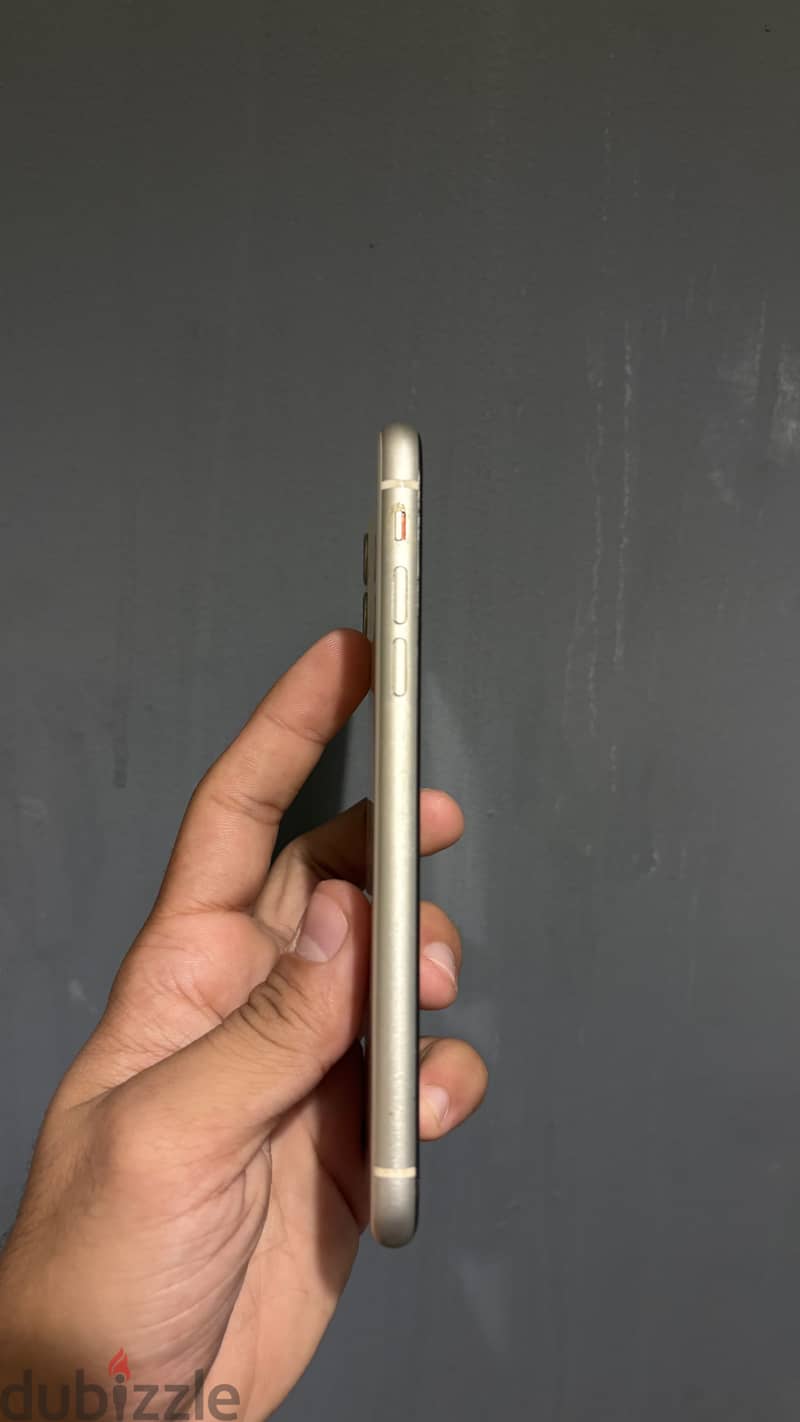 Apple - iPhone 11 1