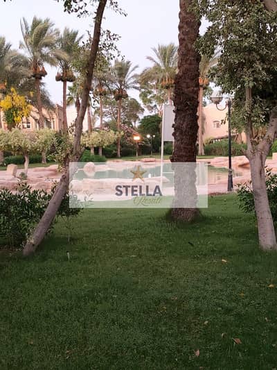فيلا للبيع استلام فوري في ستيلا دي ماري العين السخنة بفيو جاردن وتشطيب سوبر لوكس ومفروشة مع أجهزة وتكييفات وغرفة مربية بحمام خاص وموقع مميز وراحة تامة