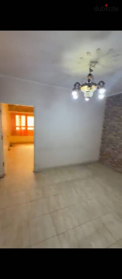 مكتنب 60م بشارع القبة روكسى