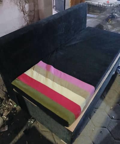 كنبة ركنة مستعملة 3 قطع لون اسود
