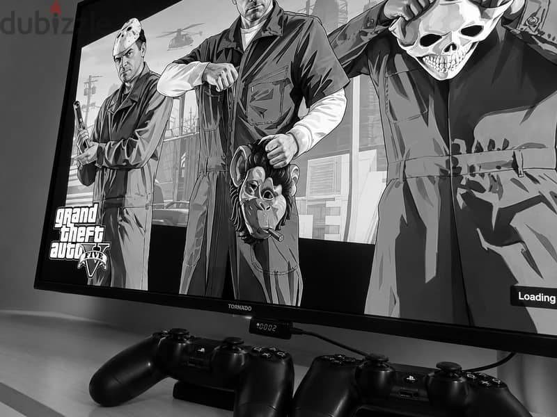 PS4 PRO 4