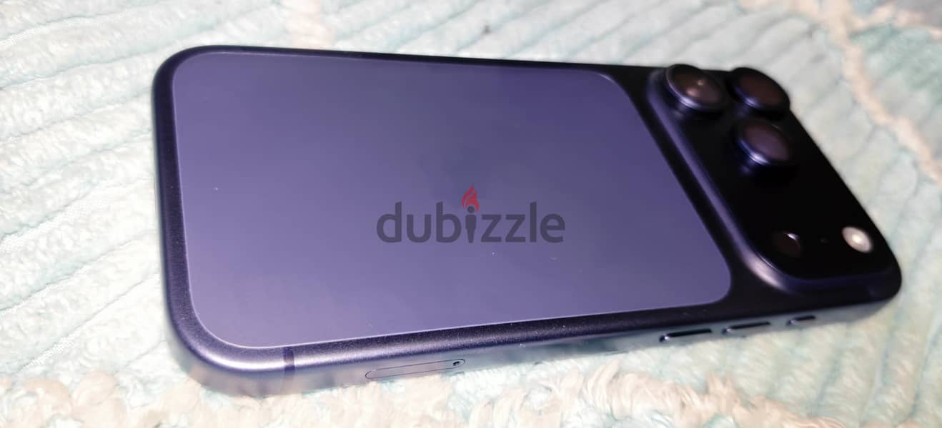 Apple - iPhone 17 Pro 7