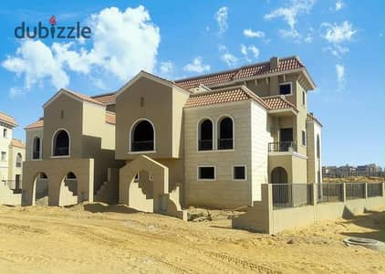 Townhouse for sale, 283 sqm, ready to move Located on the Suez Road, directly adjacent to La Vista Patio, with a 35% discount.