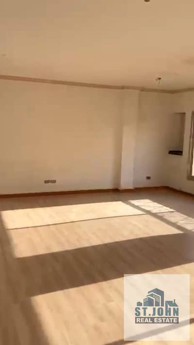 شقه 160م للبيع في الرحاب ٣غرف و٣حمام تشطيب شركه