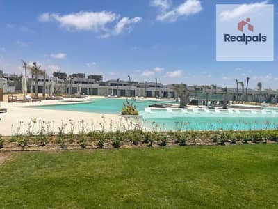 Ground floor chalet 95 m - Lagoon view - Facing north 186 m Garden at D-Bay