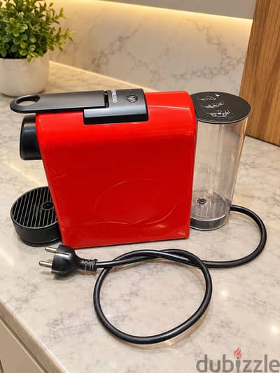 ماكينة قهوة نسبريسو إسينزا ميني (Nespresso Essenza Mini EN85