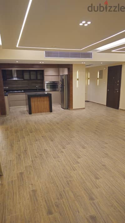 Luxury Semi furnished appartment in Sheikh Zayed