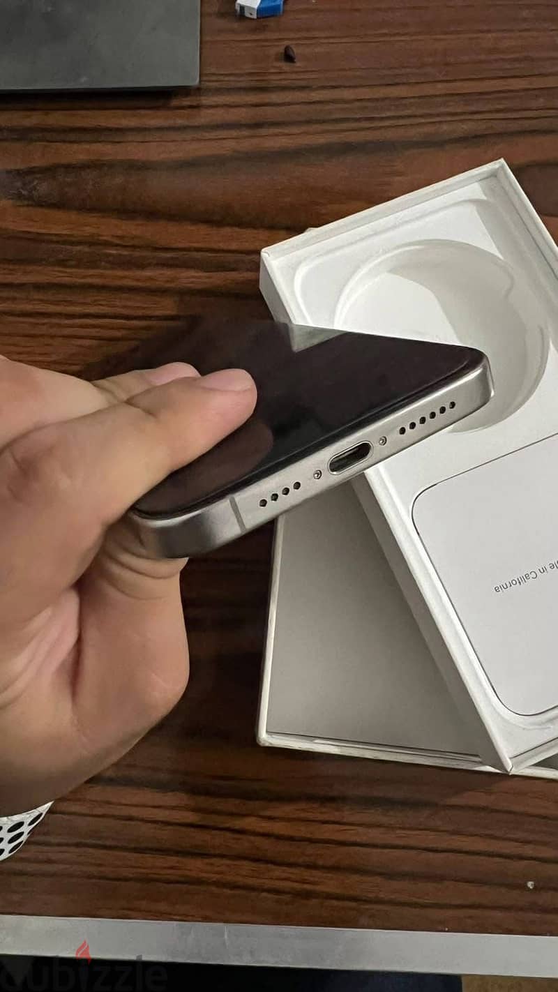 Apple - iPhone 15 Pro Max 4