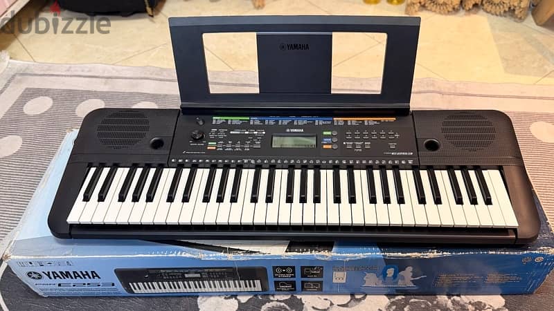 Yamaha PSR-E253 4