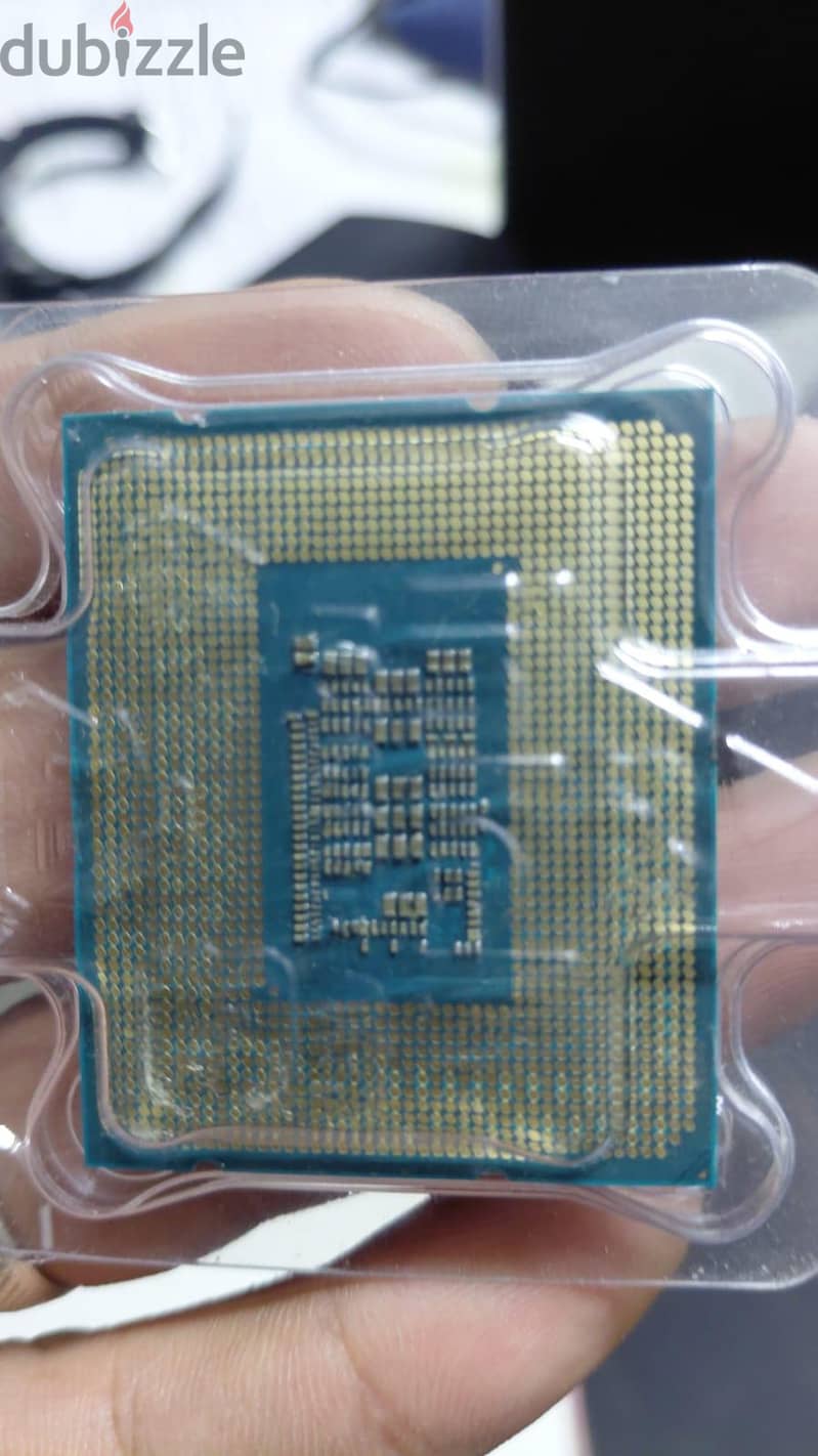Intel Core i3-12100f 1