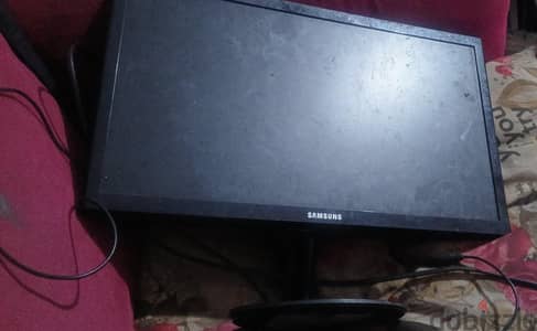 شاشه  استخدمت ٣ مرات فقط