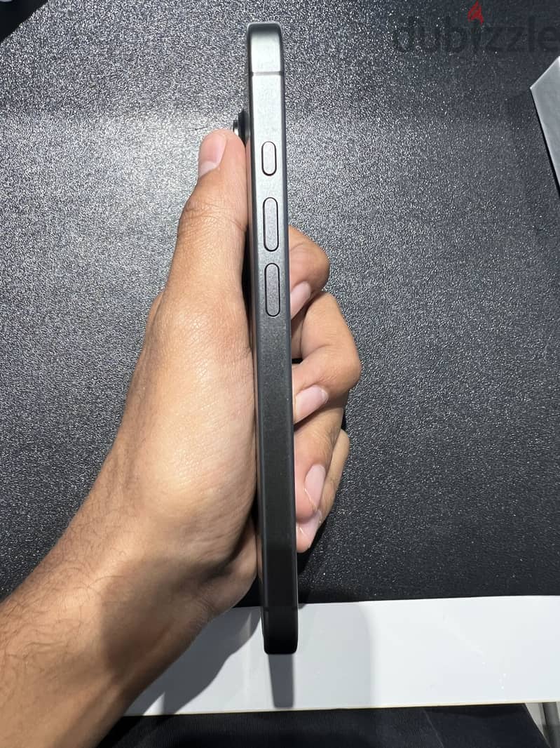 iPhone 17 6
