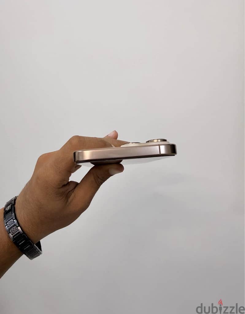 Apple - iPhone 16 Pro Max 1