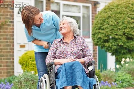 يوجد لدينا تمريض منزلي لكبار السن ولمرضه الزهايمر وجميع الحالات