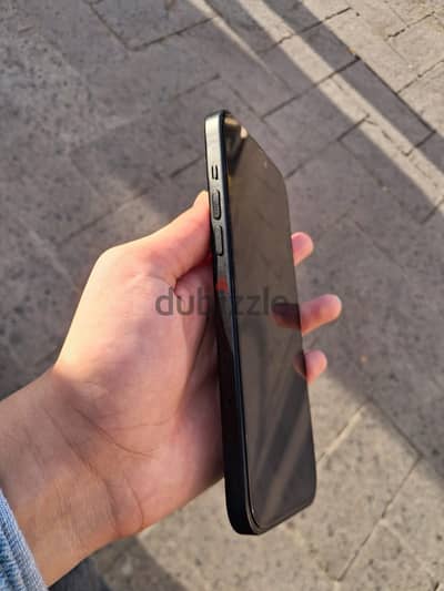 آبل - آيفون 15 بلس
