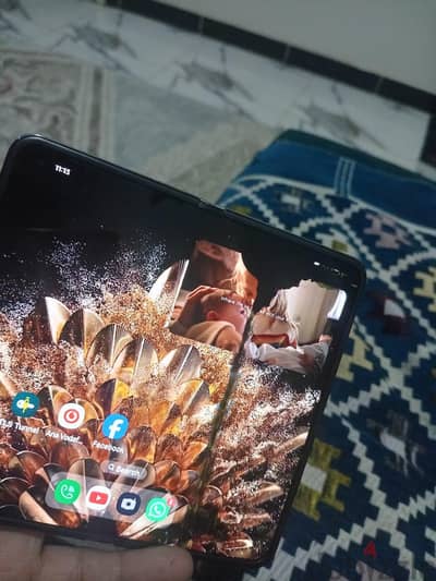 OPPO Find N للبدل بايفون